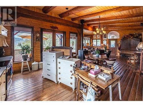 795 Sheep Creek Road, Keremeos, BC - Indoor