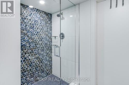 304 Champlain Road, Penetanguishene, ON - Indoor Photo Showing Bathroom