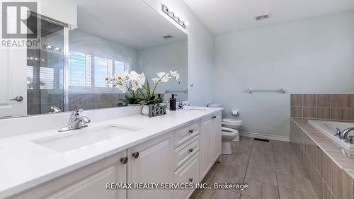 104 Roulette Crescent, Brampton, ON - Indoor Photo Showing Bathroom