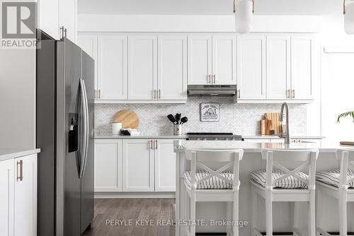 31 Hunter Place, Bracebridge, ON - Indoor Photo Showing Kitchen