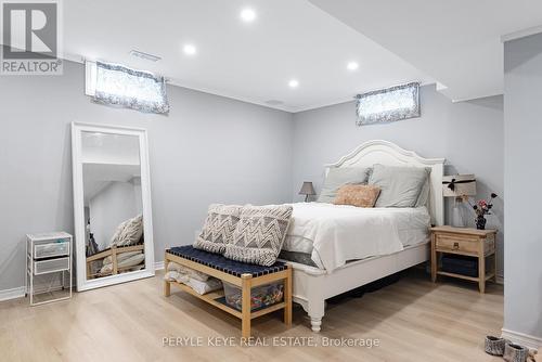 31 Hunter Place, Bracebridge, ON - Indoor Photo Showing Bedroom