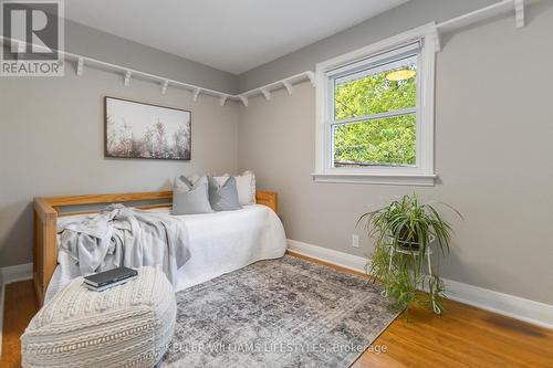 30 Cliftonvale Avenue, London, ON - Indoor Photo Showing Bedroom