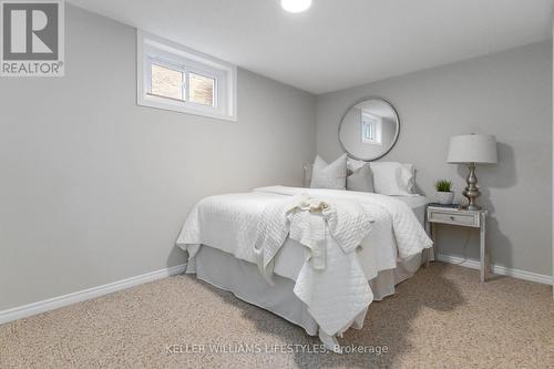 30 Cliftonvale Avenue, London, ON - Indoor Photo Showing Bedroom