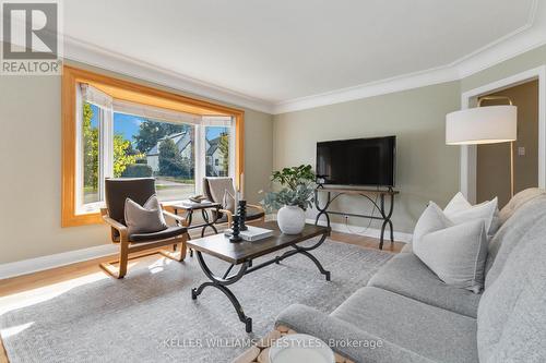 30 Cliftonvale Avenue, London, ON - Indoor Photo Showing Living Room