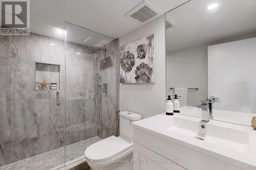 394 Old Orchard Grove, Toronto, ON - Indoor Photo Showing Bathroom