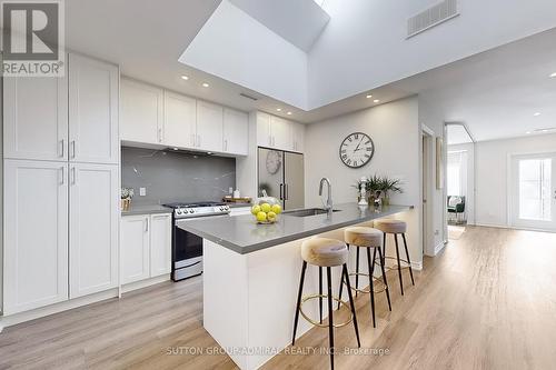 394 Old Orchard Grove, Toronto, ON - Indoor Photo Showing Kitchen With Upgraded Kitchen