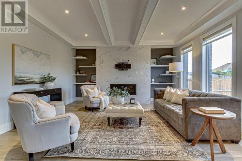 3289 Mersea Street, London, ON - Indoor Photo Showing Living Room