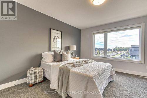 3289 Mersea Street, London, ON - Indoor Photo Showing Bedroom