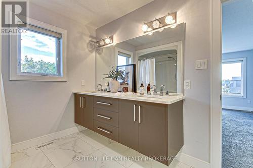 3289 Mersea Street, London, ON - Indoor Photo Showing Bathroom