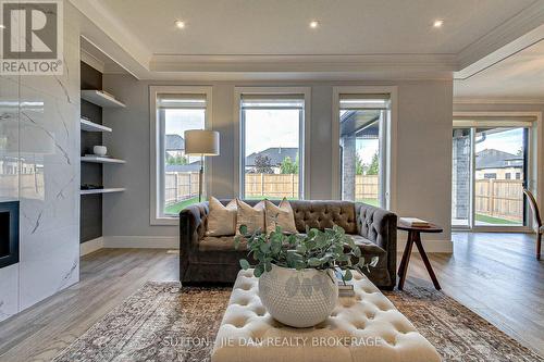 3289 Mersea Street, London, ON - Indoor Photo Showing Living Room With Fireplace