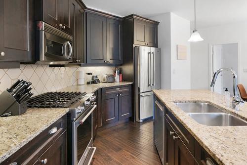 6102-4026 Pritchard Drive, West Kelowna, BC - Indoor Photo Showing Kitchen With Double Sink With Upgraded Kitchen