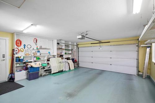 153 Brighton Road, Kelowna, BC - Indoor Photo Showing Garage