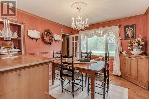 63 Nelson Street, Barrie, ON - Indoor Photo Showing Dining Room