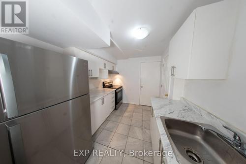 51 Gower Crescent, Brampton, ON - Indoor Photo Showing Kitchen