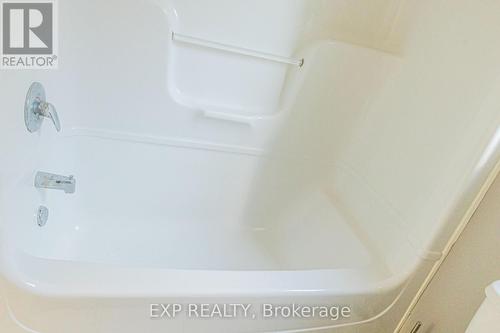 135 Cotton Grass Street, Kitchener, ON -  Photo Showing Bathroom