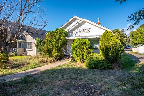 13218 Kelly Avenue, Summerland, BC - Outdoor