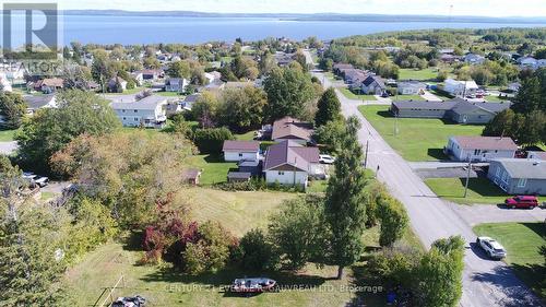 141-142 Algonquin Drive, Temiskaming Shores, ON 