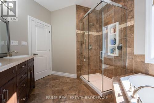 8791 Timberwood Trail, Lambton Shores (Grand Bend), ON - Indoor Photo Showing Bathroom