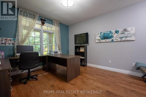 8791 Timberwood Trail, Lambton Shores (Grand Bend), ON - Indoor Photo Showing Office