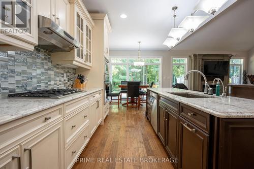 8791 Timberwood Trail, Lambton Shores (Grand Bend), ON - Indoor Photo Showing Kitchen With Upgraded Kitchen