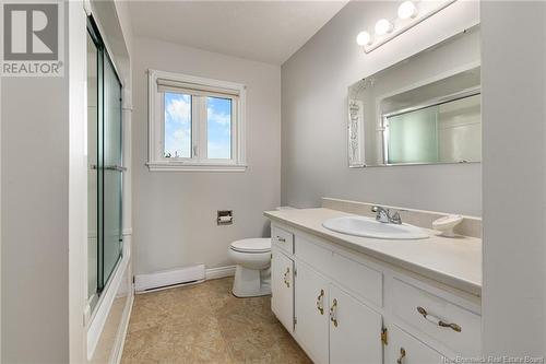 1516 Route 525, Sainte-Marie-De-Kent, NB - Indoor Photo Showing Bathroom