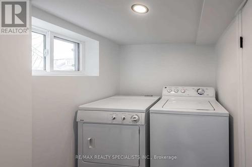 Bsmnt - 256 Ottawa Street S, Hamilton, ON - Indoor Photo Showing Laundry Room