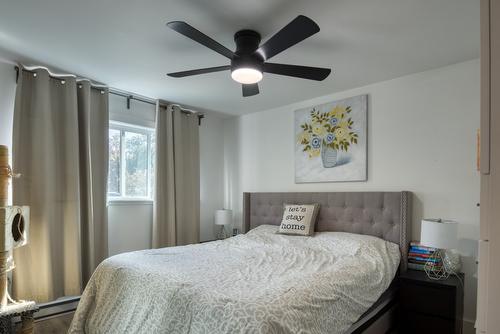 633 Haywood Street, Penticton, BC - Indoor Photo Showing Bedroom