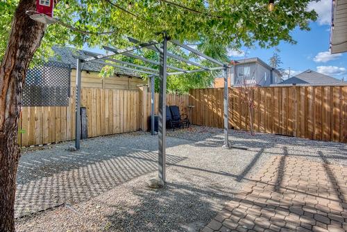 633 Haywood Street, Penticton, BC - Outdoor