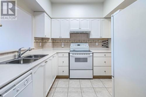 1515 - 100 Burloak Drive, Burlington, ON - Indoor Photo Showing Kitchen With Double Sink