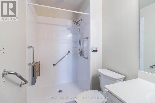 1515 - 100 Burloak Drive, Burlington, ON - Indoor Photo Showing Bathroom