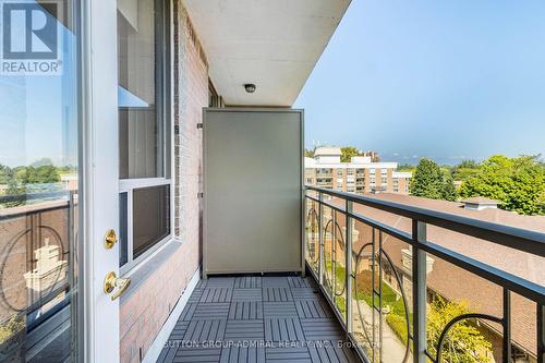 1515 - 100 Burloak Drive, Burlington, ON - Outdoor With Balcony With Exterior