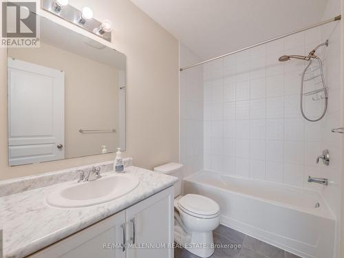 11 Burcombe Cross, Guelph, ON - Indoor Photo Showing Bathroom