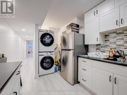 11 Burcombe Cross, Guelph, ON - Indoor Photo Showing Laundry Room