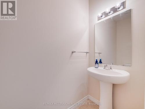 11 Burcombe Cross, Guelph, ON - Indoor Photo Showing Bathroom