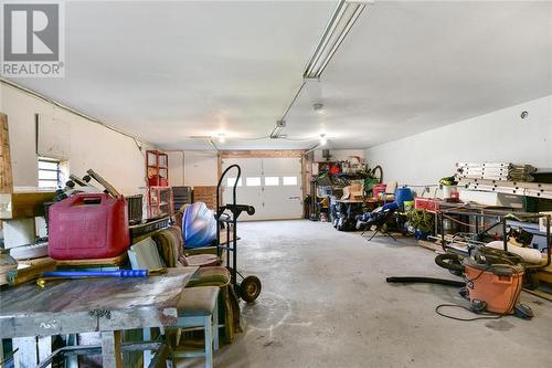 118 North Channel Road, Johnstown, ON - Indoor Photo Showing Garage