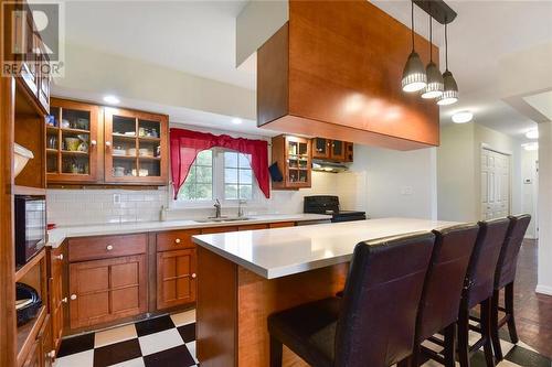 118 North Channel Road, Johnstown, ON - Indoor Photo Showing Kitchen