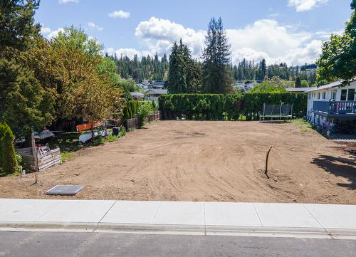 Proposed Lot-759 Young Road, Kelowna, BC - Outdoor