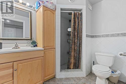 150 Seymour, Lakeshore, ON - Indoor Photo Showing Bathroom