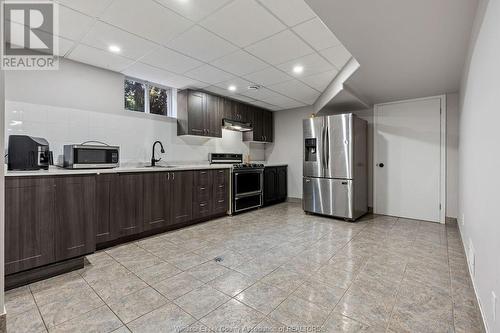 150 Seymour, Lakeshore, ON - Indoor Photo Showing Kitchen