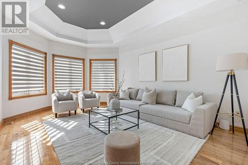 150 Seymour, Lakeshore, ON - Indoor Photo Showing Living Room