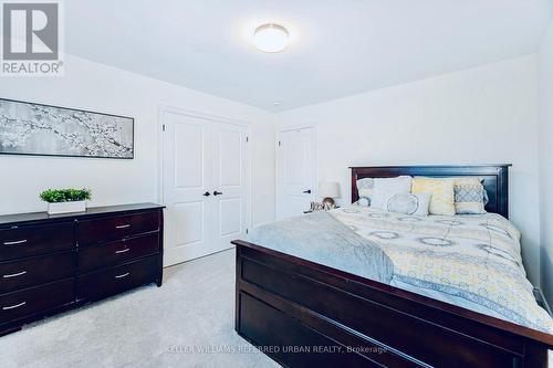 1358 Blackmore Street, Innisfil, ON - Indoor Photo Showing Bedroom