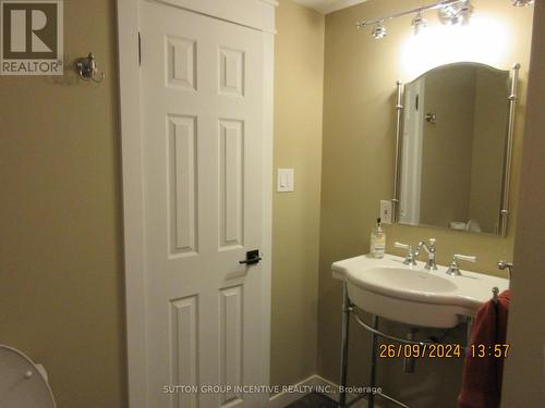 1189 Sunnidale Road, Springwater, ON - Indoor Photo Showing Bathroom