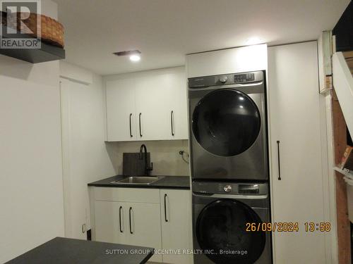 1189 Sunnidale Road, Springwater, ON - Indoor Photo Showing Laundry Room