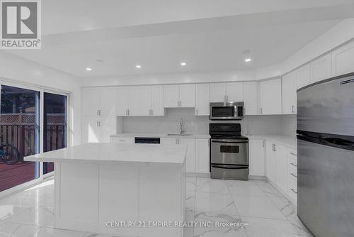 34 Florette Place, Brampton, ON - Indoor Photo Showing Kitchen