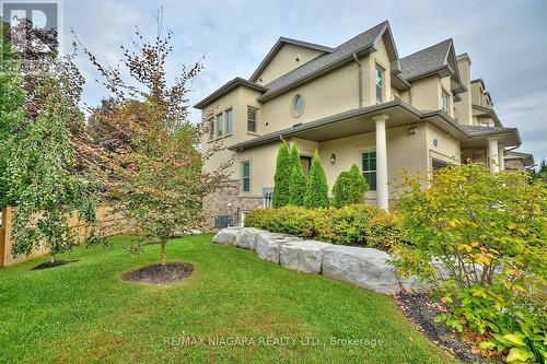 50 Aberdeen Lane S, Niagara-On-The-Lake, ON - Outdoor