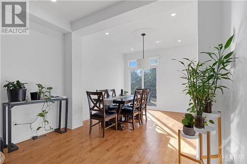 145 Baroness Drive, Ottawa, ON - Indoor Photo Showing Dining Room