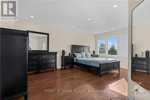 145 Baroness Drive, Ottawa, ON - Indoor Photo Showing Bedroom