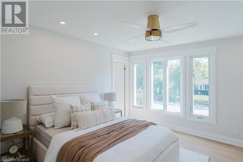 60 Ottawa Avenue, Southampton, ON - Indoor Photo Showing Bedroom