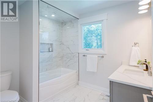 60 Ottawa Avenue, Southampton, ON - Indoor Photo Showing Bathroom