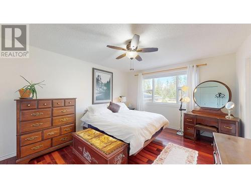 3920 Kahn  Road, Cranbrook, BC - Indoor Photo Showing Bedroom